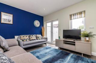 4 Bed Terraced House in Beeston with Convenient City Centre Access - Nottingham - 3