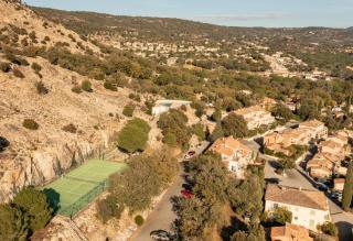 Jolie Mazet, jardin, piscine, tennis, plein centre - Le Plan-de-la-Tour - 4