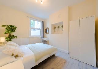 2BR South London Home - Free Street Parking, WiFi, Garden, Perfect for Long Stays! - West Dulwich - 3