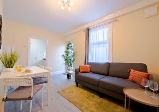 2BR South London Home - Free Street Parking, WiFi, Garden, Perfect for Long Stays! - West Dulwich - 8