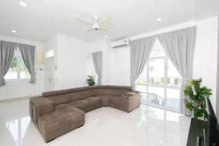 Beach side spacious 5BR 20pax pool house - Batu Ferringhi - 8