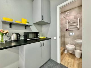 Апартаменти ТЦ Україна м. Університет - Kiev - 1