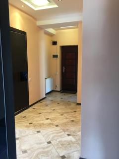 Station Square Apartment - Tbilisi - 5