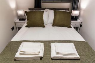Extended stays I contractors I free parking - Londra - 5