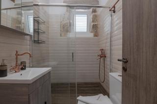 Stone Serenity,2BR Home in Sellia with Dreamy Sea Views - 3