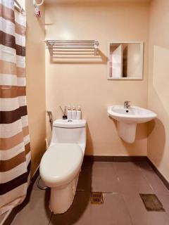 A2* * Uptown Retreat - Iloilo - 7