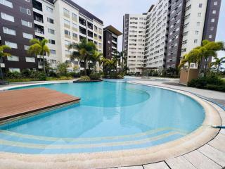 A2* * Uptown Retreat - Iloilo - 4