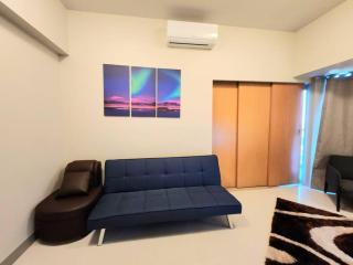 BGC Cosy Spacious 1BR Uptown Parksuites with Balcony - Manille - 7