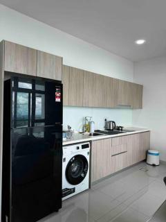 Green Haven 1BR, High Floor with Best View, 5 Pax - Masai - 4