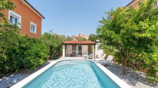 Holiday Home with garden and private pool - Karpinjan - 9