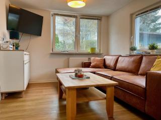 Ruhige Ferienwohnung mit Sonnenterrasse und Garten - Binz - 0