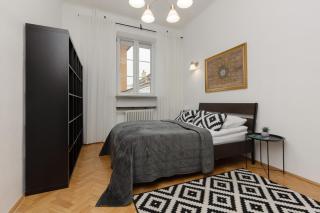 One Bedroom Apartment Next to the Royal Castle in Warsaw by Noclegi Renters - 0