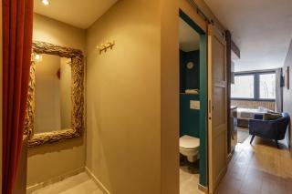 Beautiful mountain view studio by the lake - 2