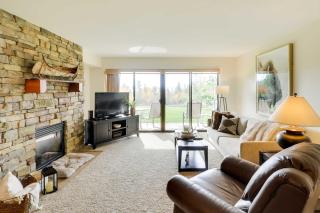 Beautiful Bigfork Condo with Hot Tub Access! - Bigfork - 0