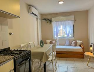 Céntrico Monoambiente cómodo y funcional - 5