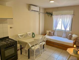 Céntrico Monoambiente cómodo y funcional - 4