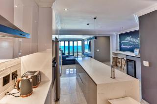 Chakas Terrace 7 - Luxurious Beach House - Ballito - 4