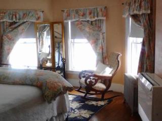 The Monadnock Inn - 9