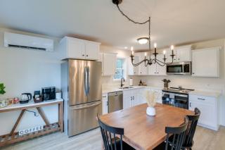 Ellsworth Vacation Rental with Fire Pit and Gas Grill! - Ellsworth - 8
