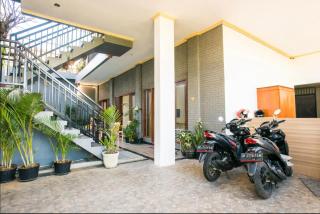 Canggu Ocean House/Pink. By walk to the beach! - 6