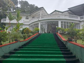 Royal Mount Hotel - 4