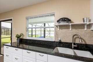Addy by the Lake - Port Charlotte - 1