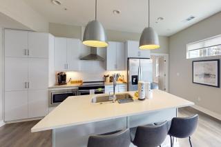 West End Living, Unit #305 - Nashville - 2