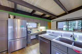 Mid-Century Cabin Creekside, Easy Access to i-70 - Dumont - 6