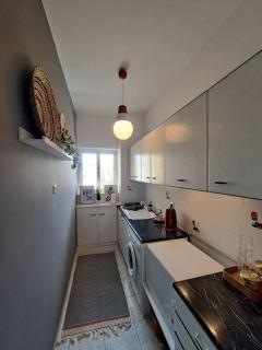 Modern side sea view apartment-- Saronida - Saronida - 9