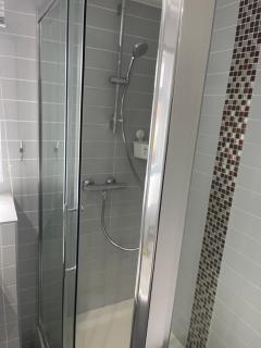 50A Green Lane - Cranford - 5