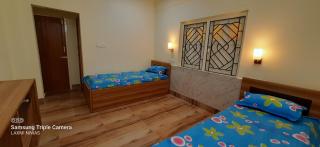 Laxmi Niwas, Twin Sharing Room Salt lake, 10mins from Sector 5 - kolkata - 0