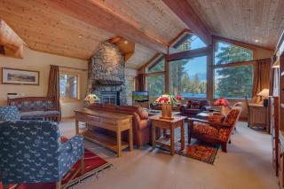 Sundance Lodge -Mountain Home w Views of Palisades - Ski Shuttle, Pets okay! - Olympic Valley - 7