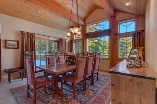 Sundance Lodge -Mountain Home w Views of Palisades - Ski Shuttle, Pets okay! - Olympic Valley - 5