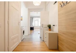 Downtown apartment with balcony - Budapest - 1