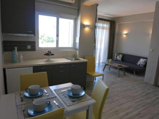 Pantheon Aparthotel - Chania - 9