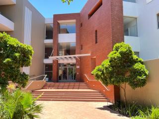 Scenic Modern apartment in Century Ciity - 7