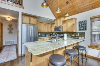 Angel Fire Cabin with Deck 3 Mi to Ski Lifts! - Angel Fire - 2