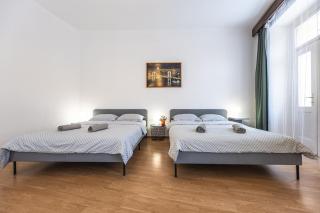 Wenceslas Square 2 Bedroom Apartment - Prague - 8