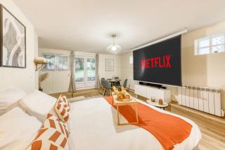 Le ciné cocon - Serenito Homes - Les Pavillons-sous-Bois - 0