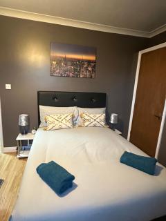 Beautiful Studio Apartment No4 Forest Road - London - 6