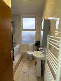 Beautiful Studio Apartment No4 Forest Road - Londra - 2