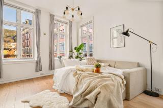Live in historic building - View to Bryggen - Bergen - 6