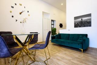 Luxury Apartment in Central City - Naples - 7