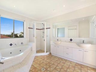 Montego Sands Resort - Gold Coast - 8