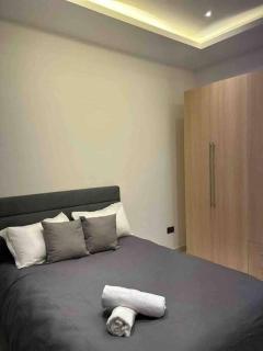 Luxury Cantonments One bedroom Apartment Ghana! - Accra - 1