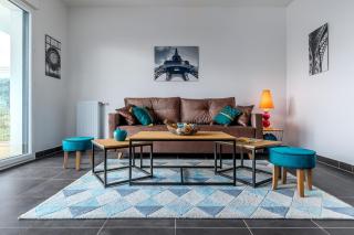 King Size Bed - Free Private Parking - Garden & Terrace - 14min from DisneyLand - Ferrières-en-Brie - 2