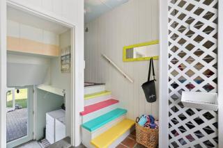 Salt Pond Sunrise View & 5 min to beach, sleeps 7 - Charlestown - 7