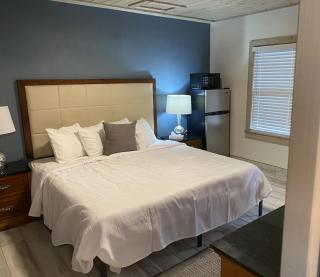 Gulf Coast Inn - Gulf Breeze - 6