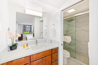 Cozy & City View Steps to Waikiki Beach with Parking - Honolulu - 4
