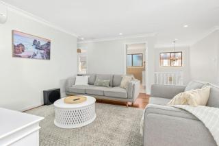 Callala Beach Walk - Beachfront with Fireplace - 9